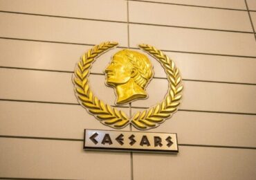 سيزارز وأمم واباناکي في مين توسعان الاتفاق ليشمل الألعاب الكازينو عبر الإنترنت