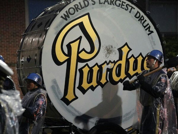 المسؤولون في إنديانا يؤجلون محاولة NCAA لمنع رهانات اللاعبين على الكليات